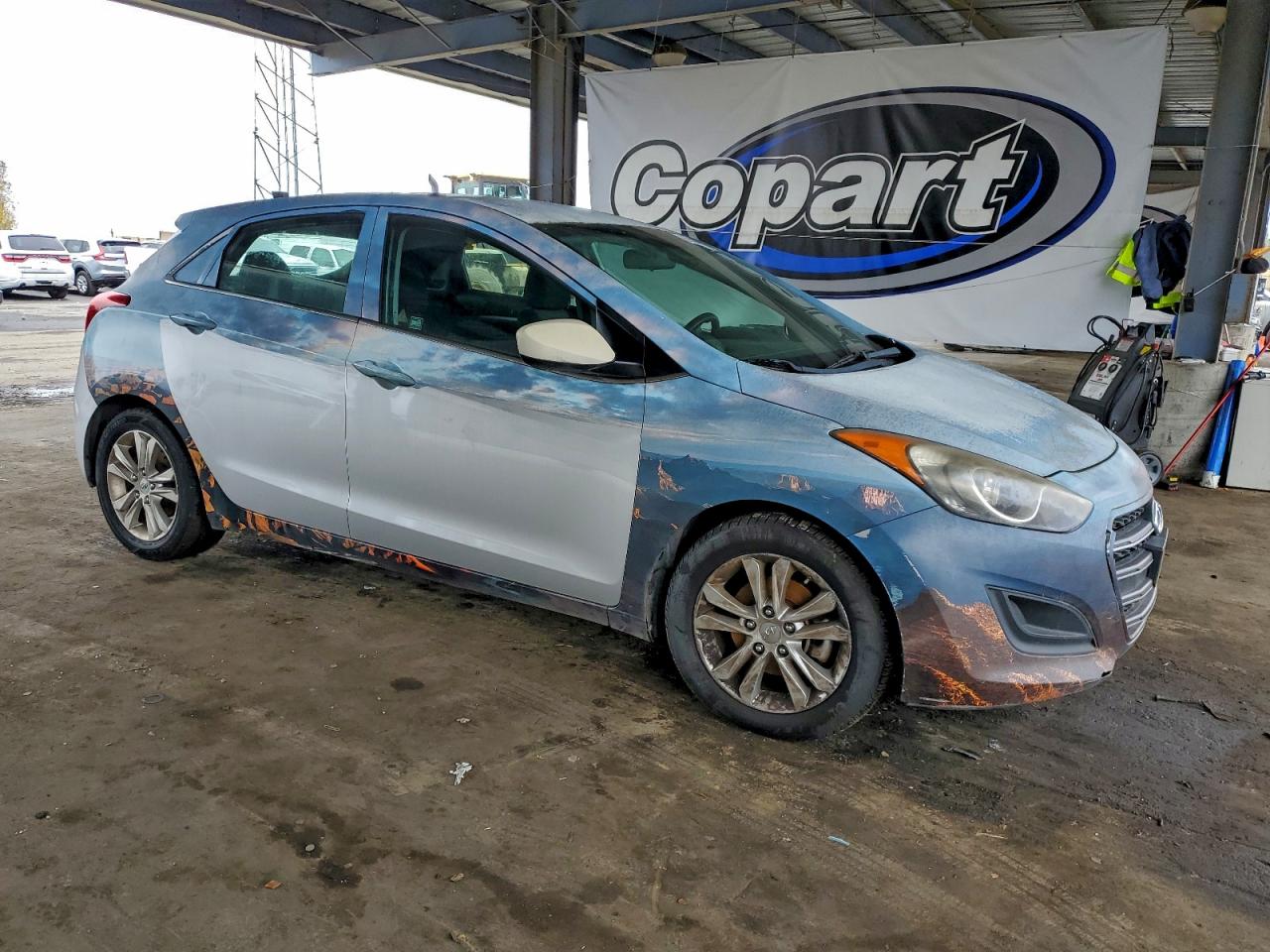2016 HYUNDAI ELANTRA GT photo 4