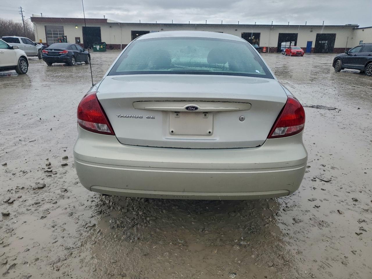 2006 FORD TAURUS SE photo 16