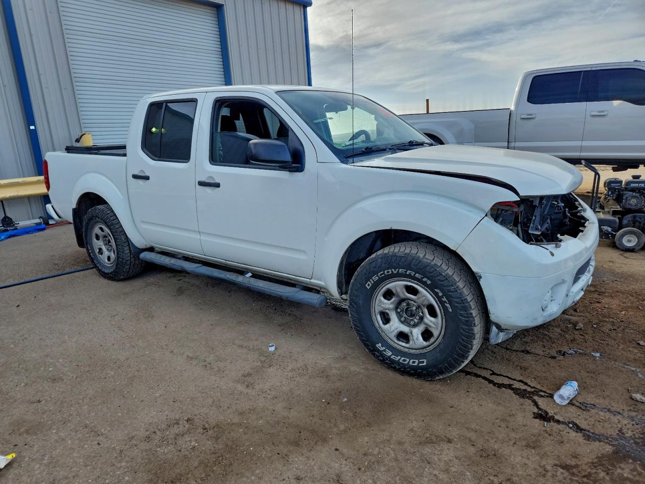 2017 NISSAN FRONTIER S photo 10