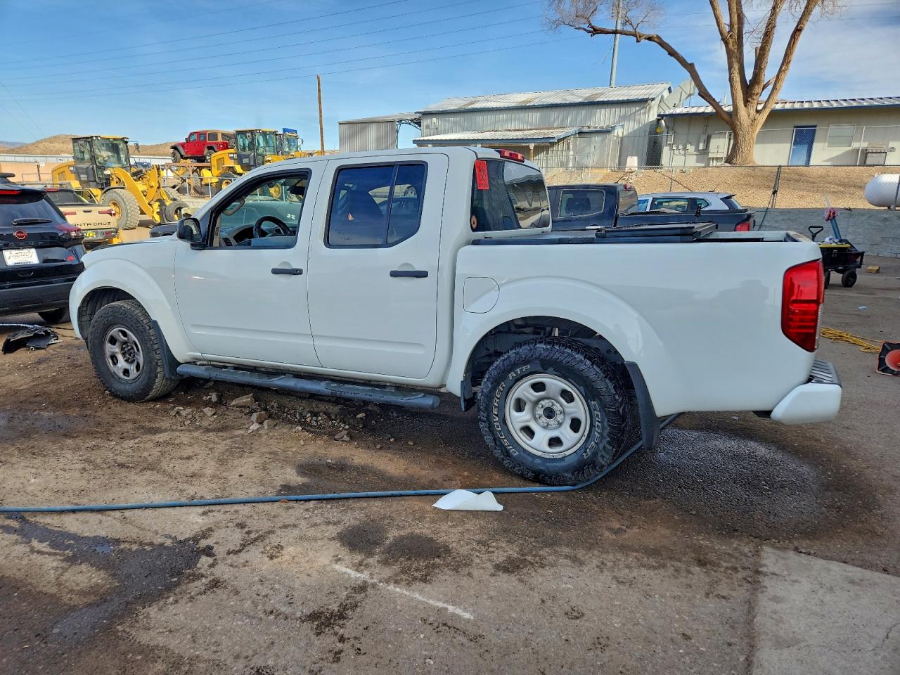 2017 NISSAN FRONTIER S photo 4