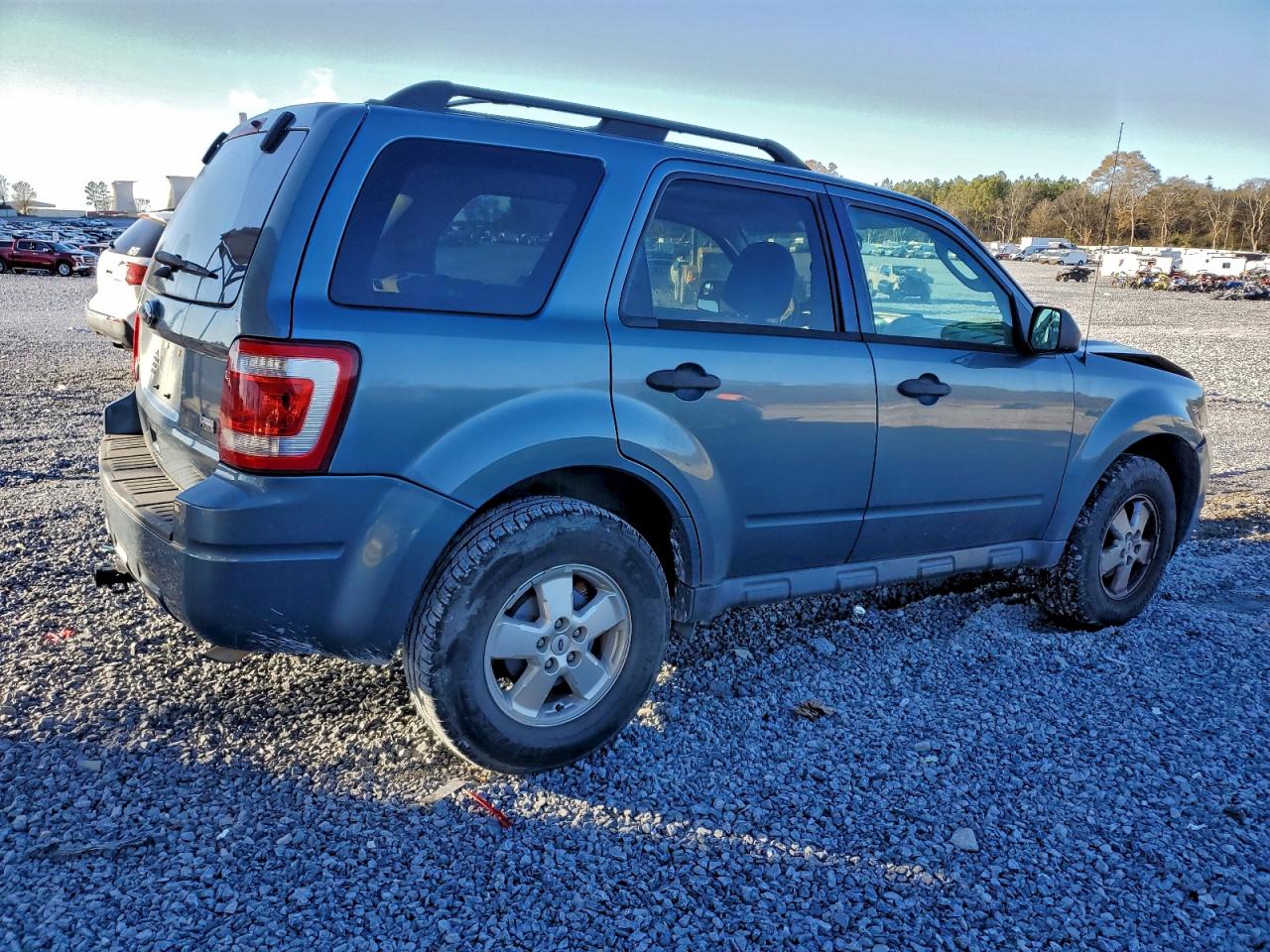 2012 FORD ESCAPE XLT photo 5