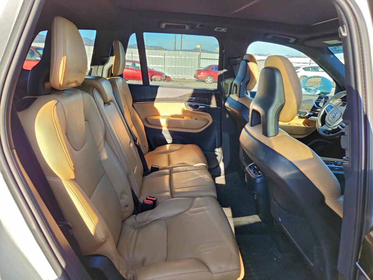 2018 VOLVO XC90 T6 photo 21