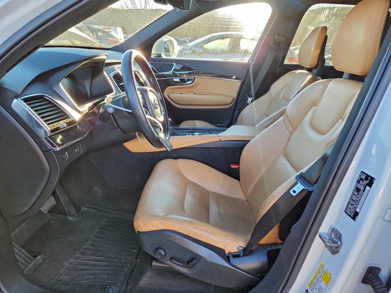 2018 VOLVO XC90 T6 photo 13