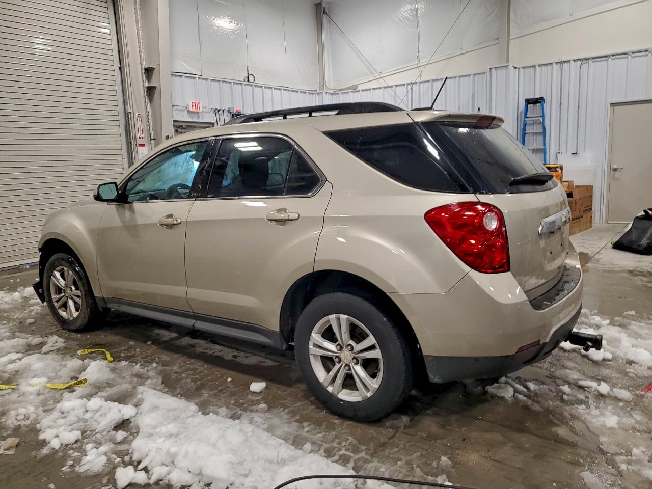 2015 CHEVROLET EQUINOX LT photo 2