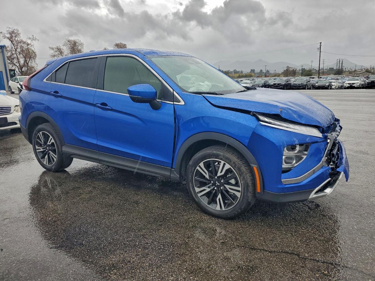 2025 MITSUBISHI ECLIPSE CROSS SE photo 4