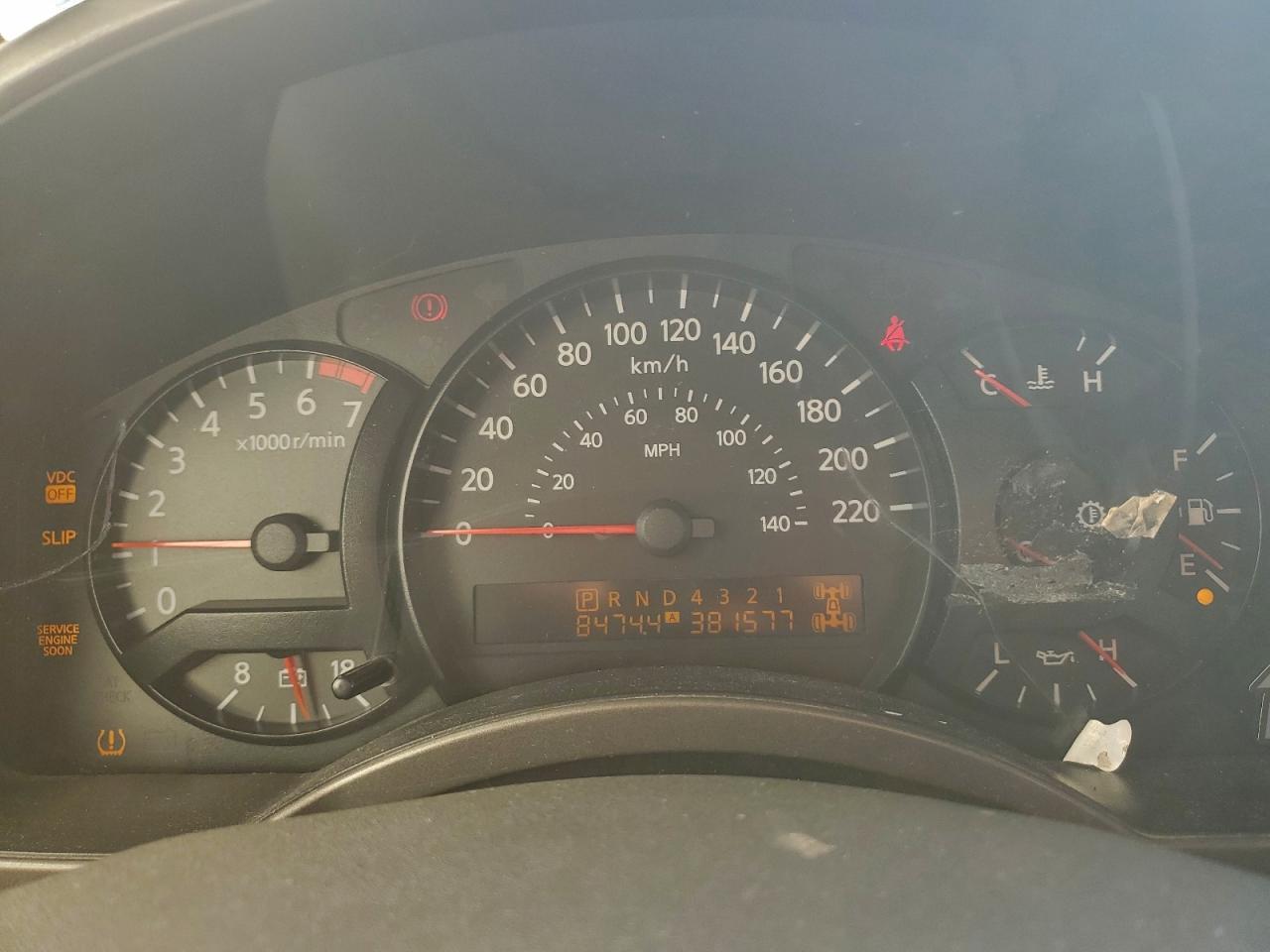 2004 NISSAN ARMADA SE photo 9