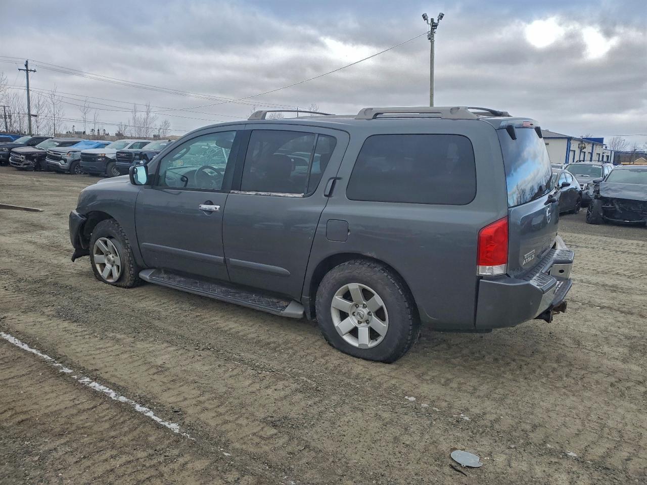 2004 NISSAN ARMADA SE photo 2