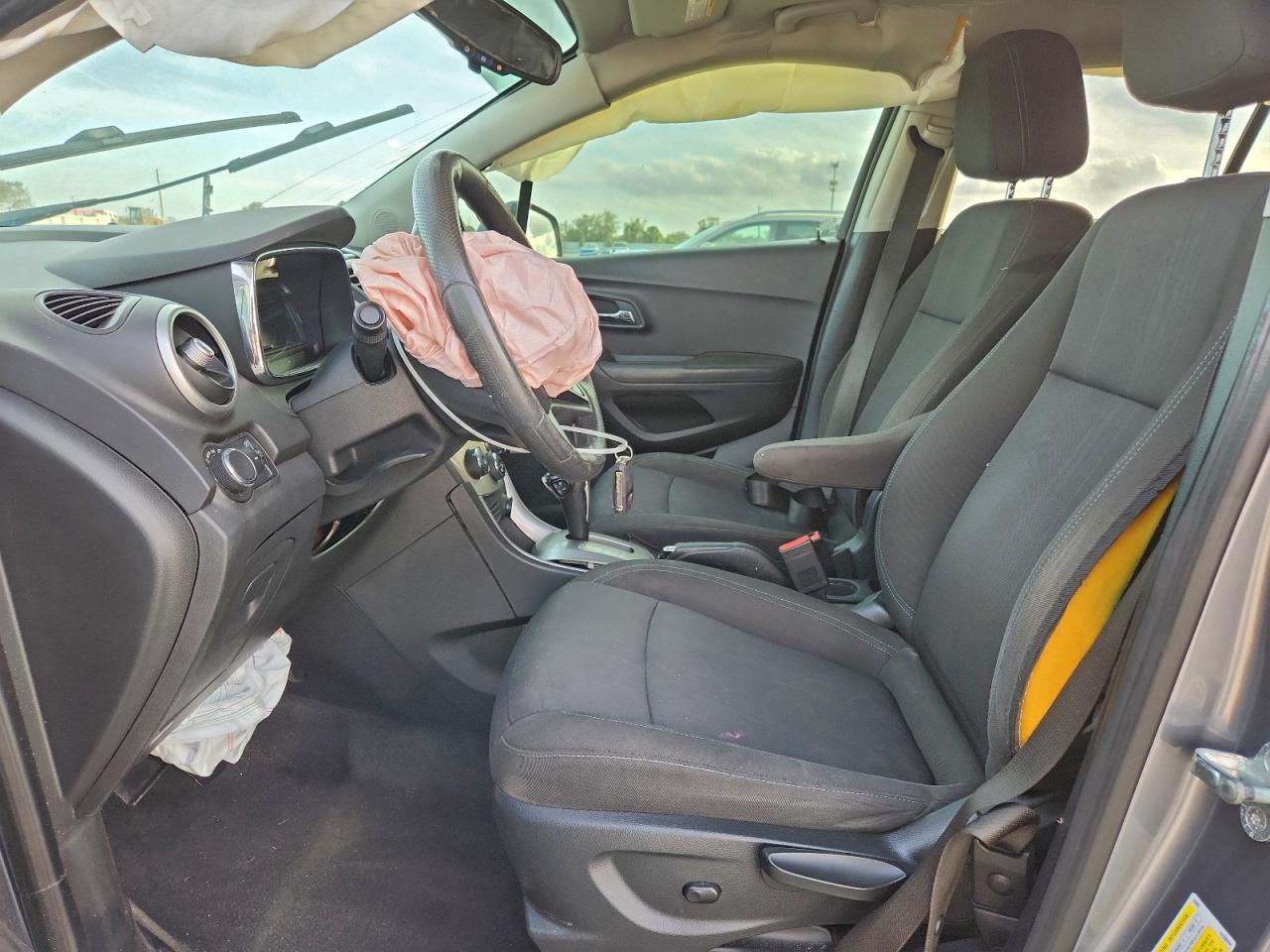 2015 CHEVROLET TRAX 1LT photo 7
