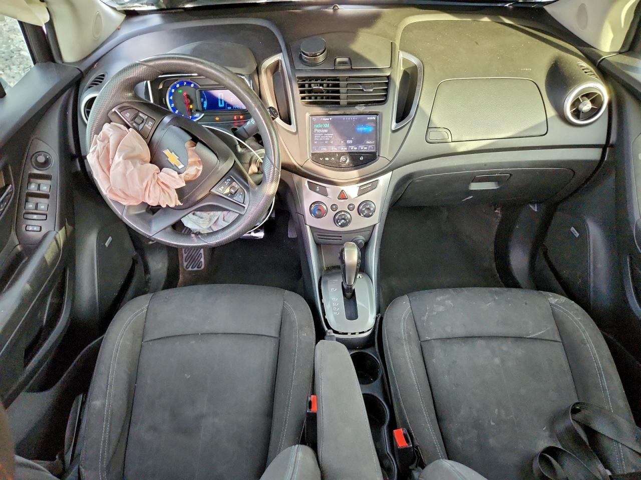 2015 CHEVROLET TRAX 1LT photo 8