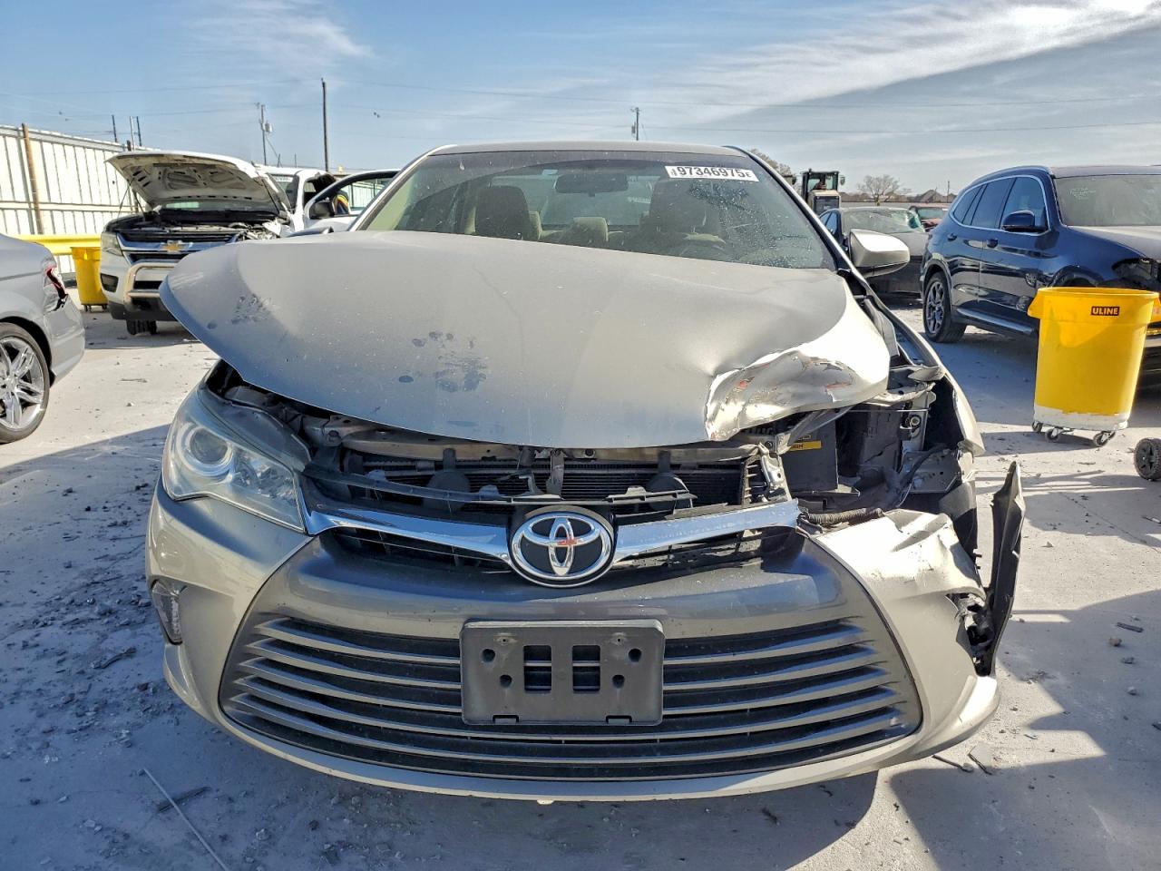 2016 TOYOTA CAMRY LE photo 5