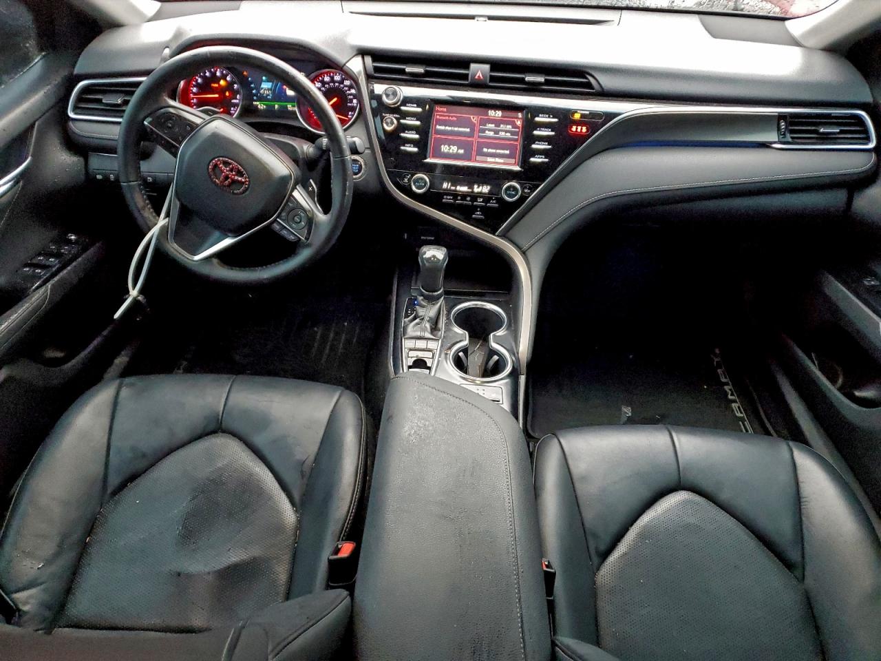 2018 TOYOTA CAMRY XSE photo 8