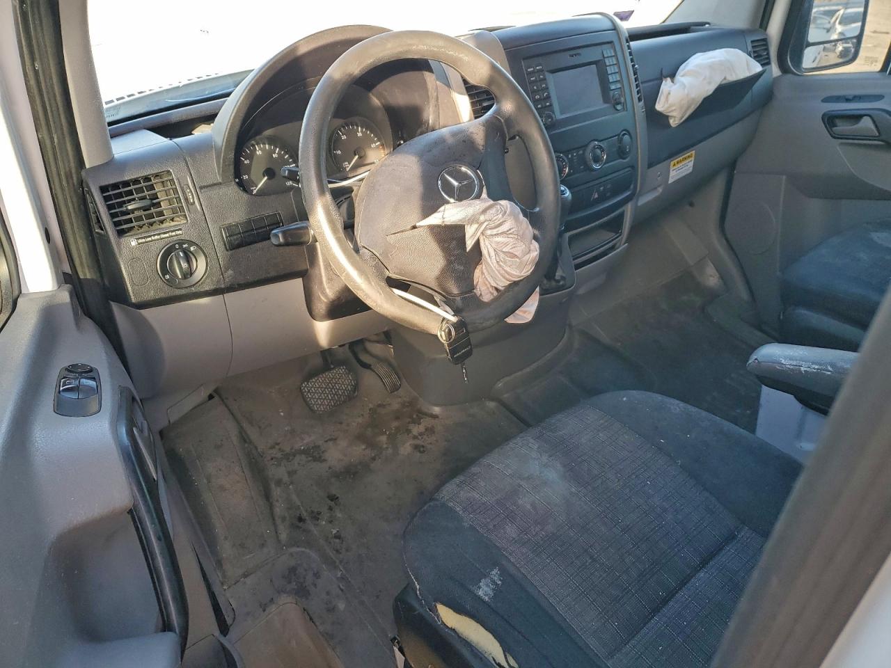 2016 MERCEDES-BENZ SPRINTER 2500 photo 15