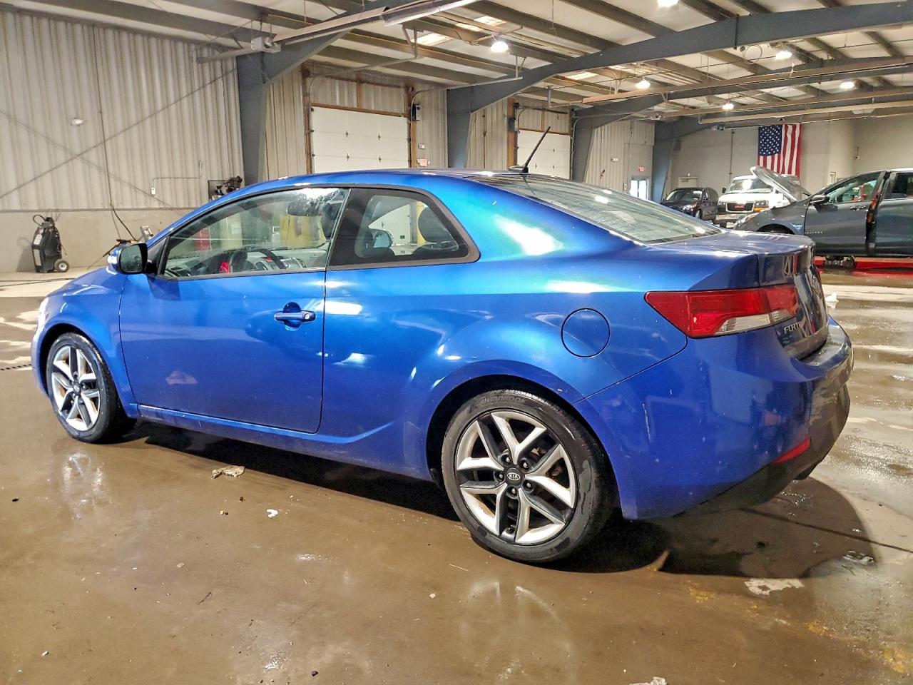 2010 KIA FORTE SX photo 3