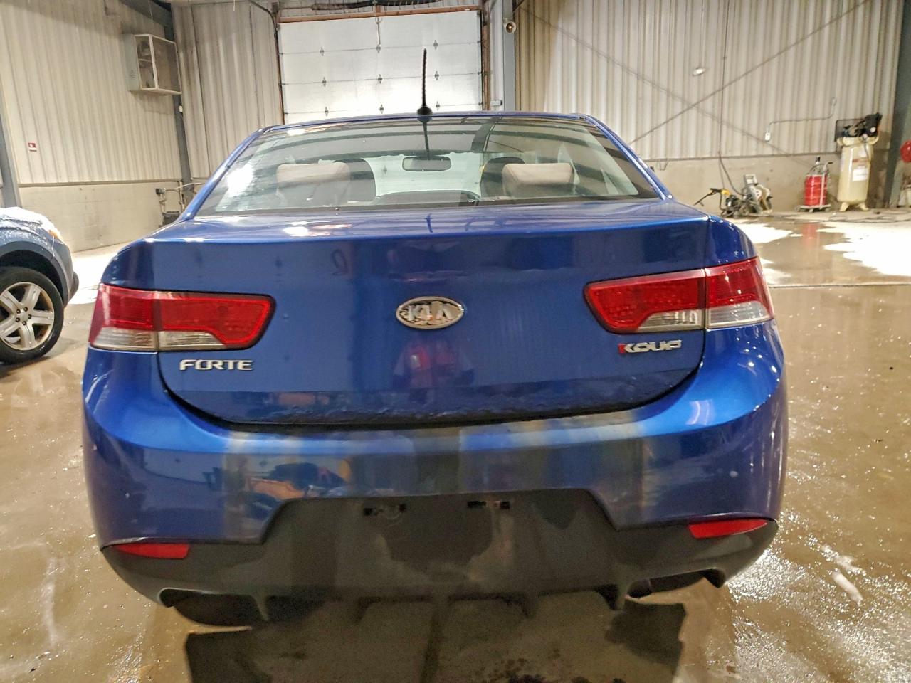 2010 KIA FORTE SX photo 11