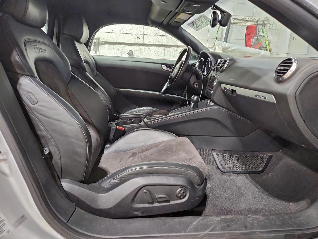 2015 AUDI TT photo 17