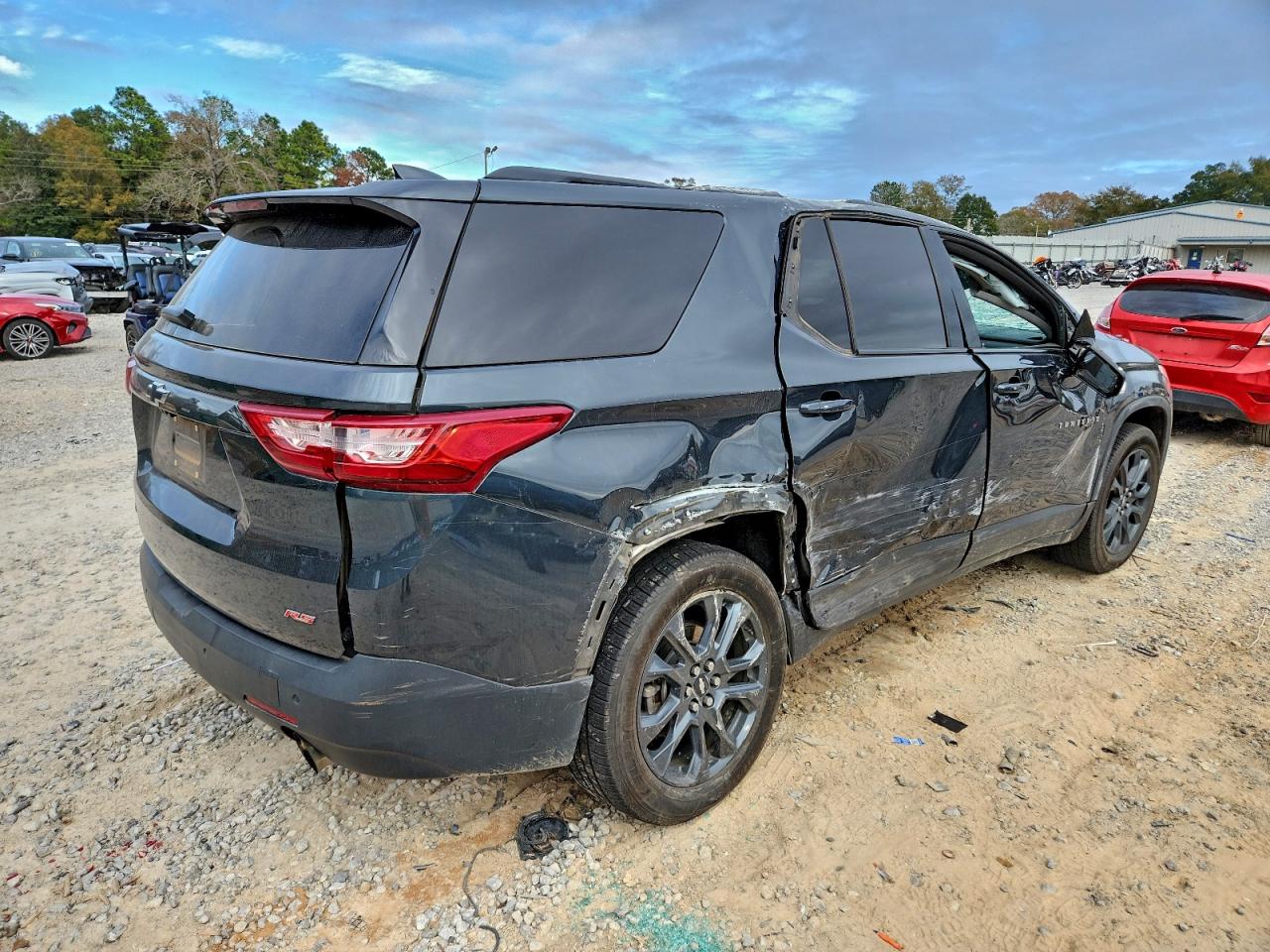 2019 CHEVROLET TRAVERSE RS photo 5