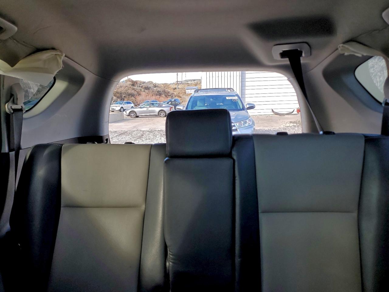2013 TOYOTA RAV4 LIMITED photo 28