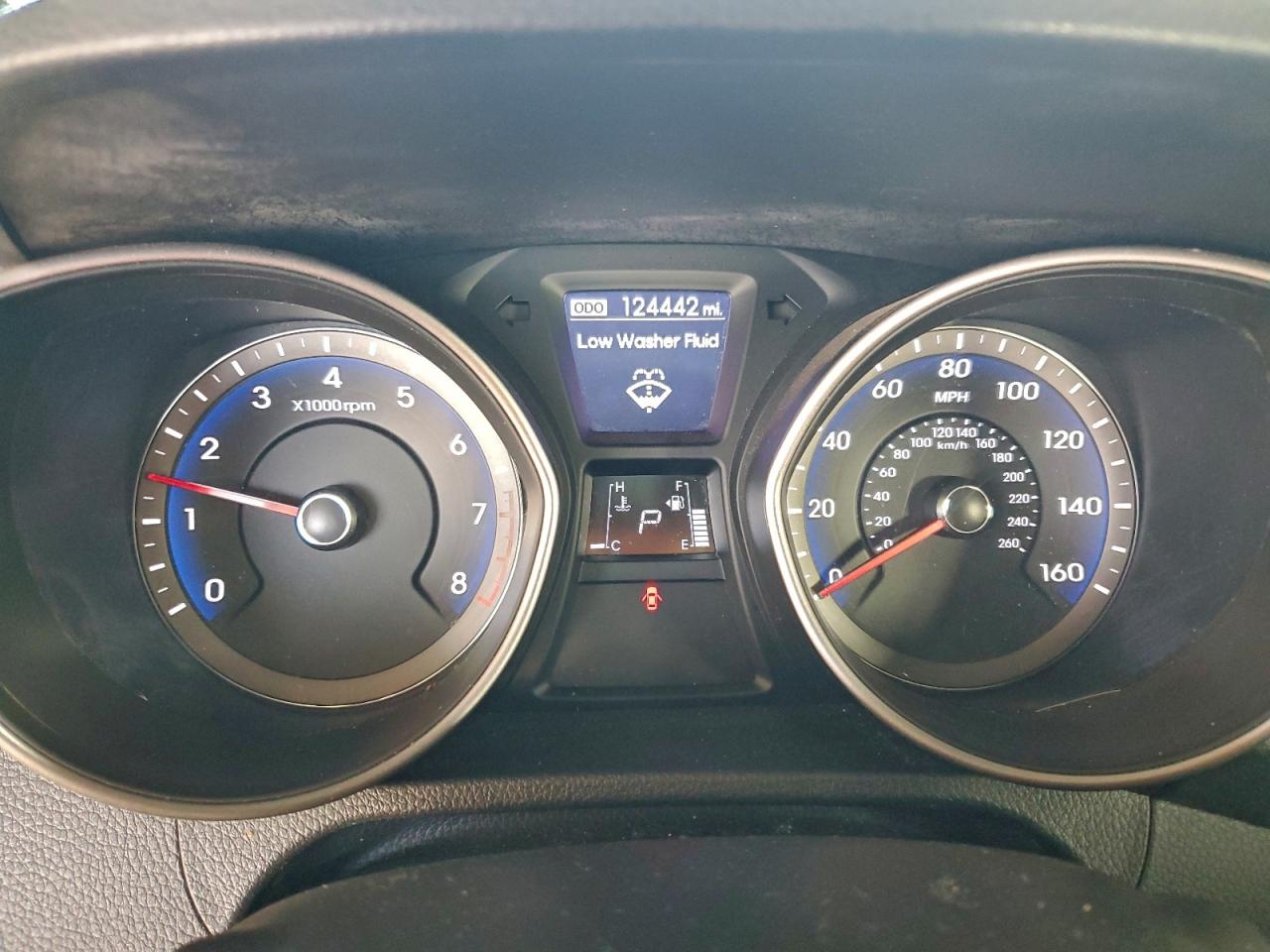 2016 HYUNDAI ELANTRA GT photo 9