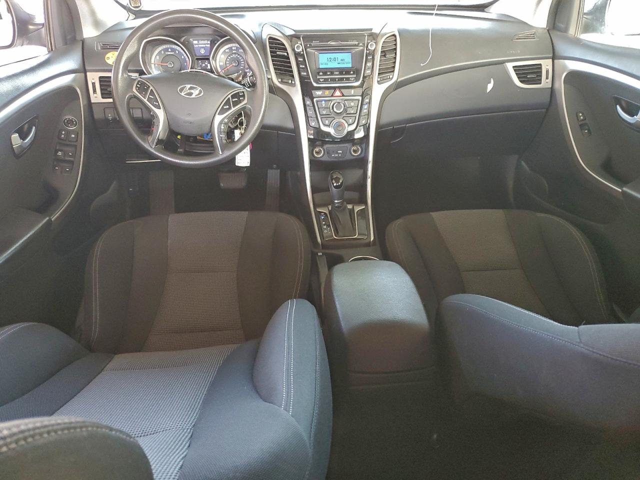 2016 HYUNDAI ELANTRA GT photo 8