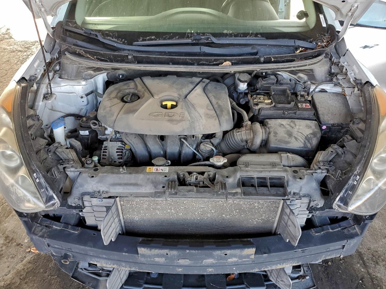 2016 HYUNDAI ELANTRA GT photo 11
