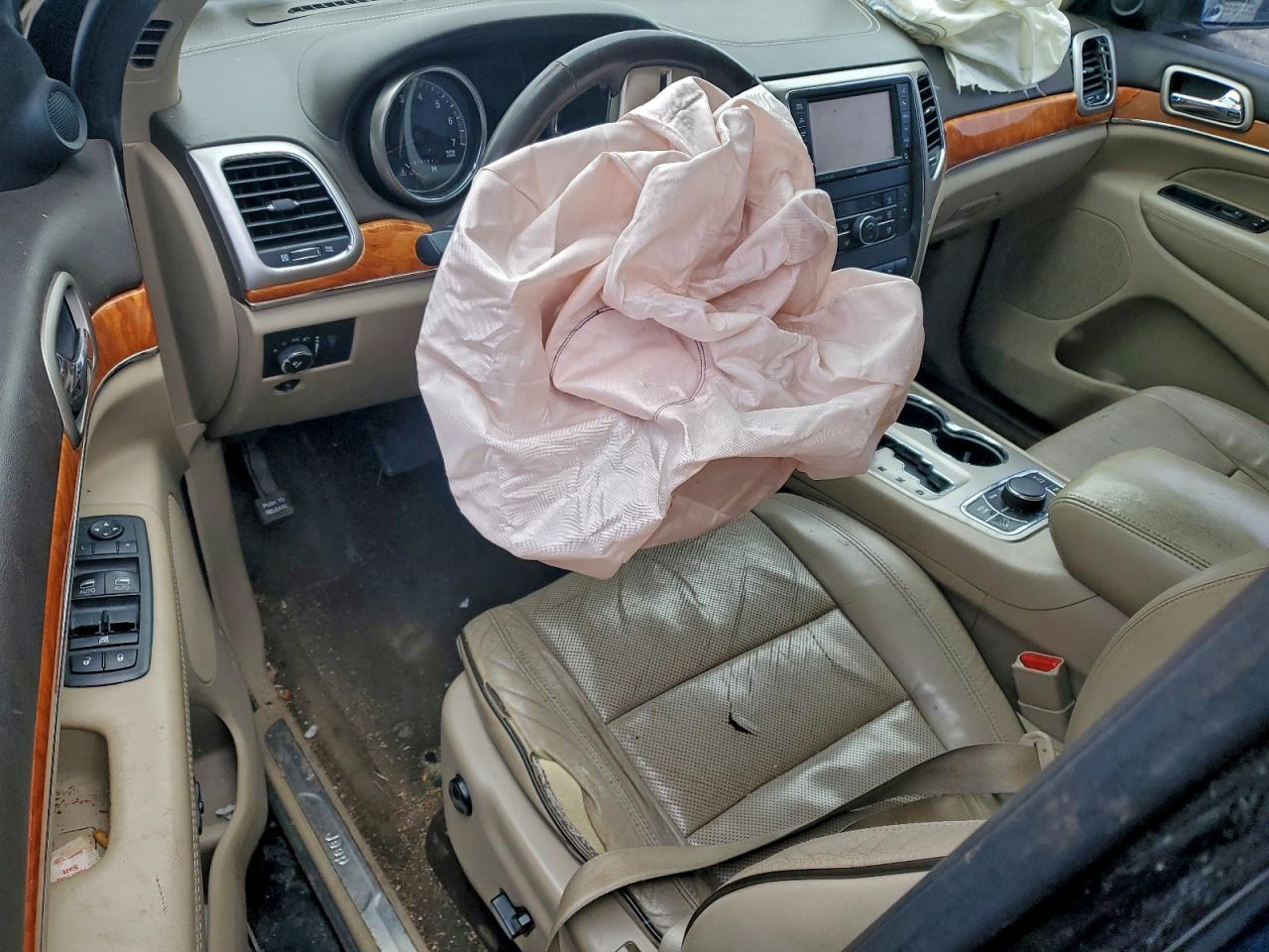 2012 JEEP GRAND CHEROKEE OVERLAND photo 22