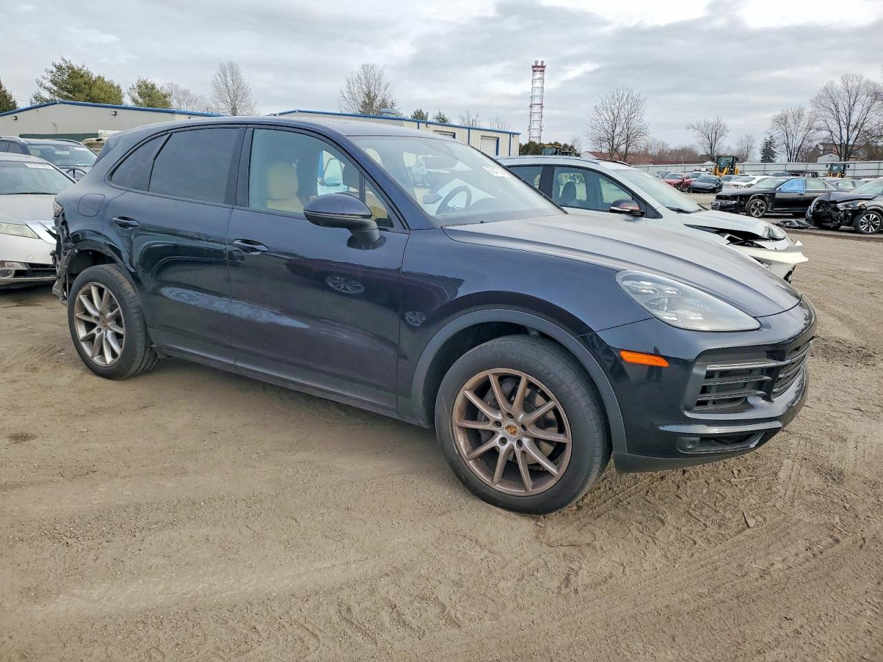 2019 PORSCHE CAYENNE photo 7