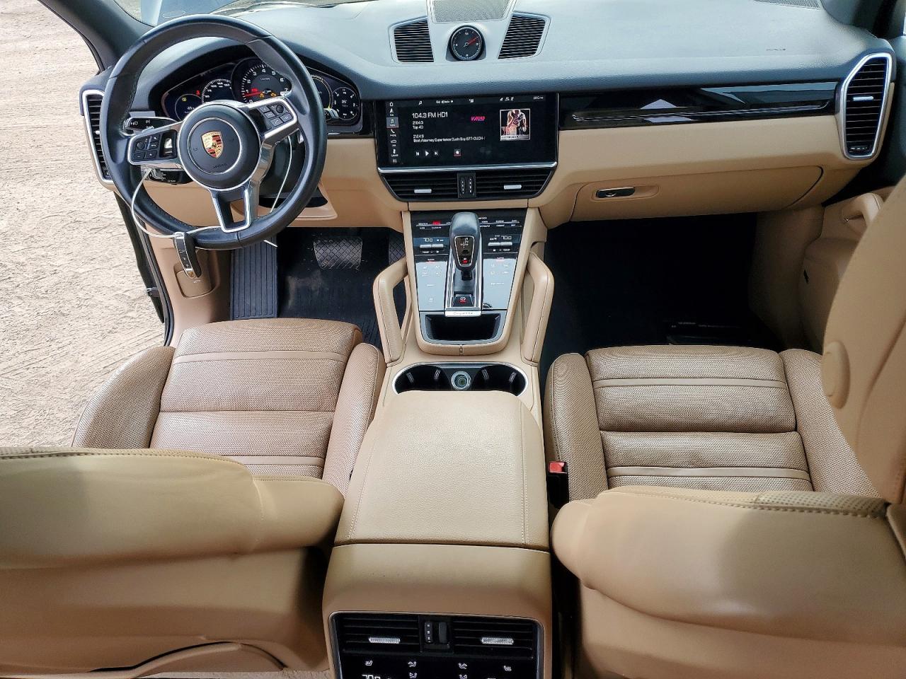 2019 PORSCHE CAYENNE photo 15