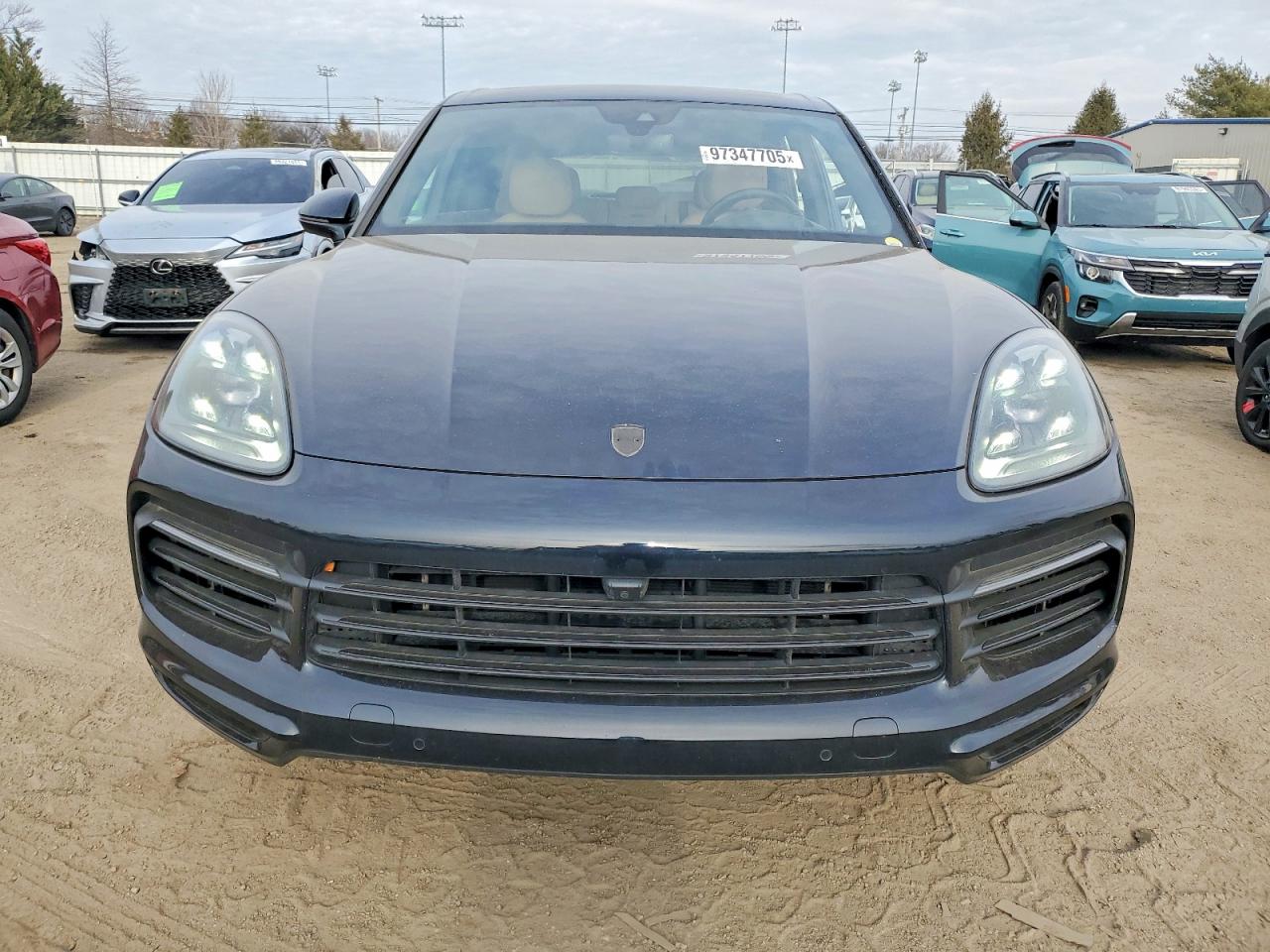 2019 PORSCHE CAYENNE photo 9