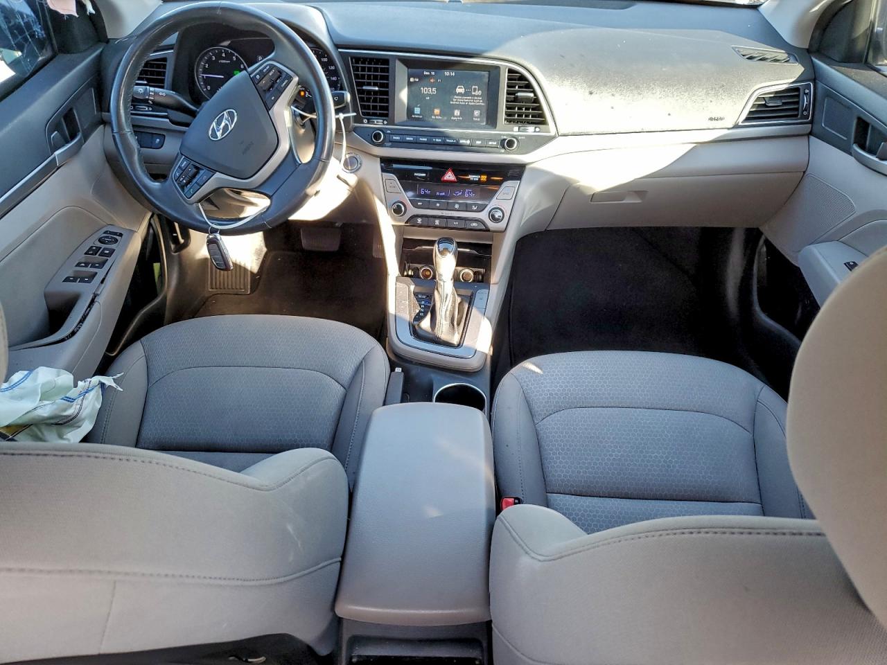 2018 HYUNDAI ELANTRA SEL photo 8