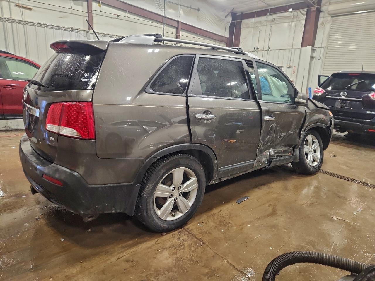 2013 KIA SORENTO EX photo 3