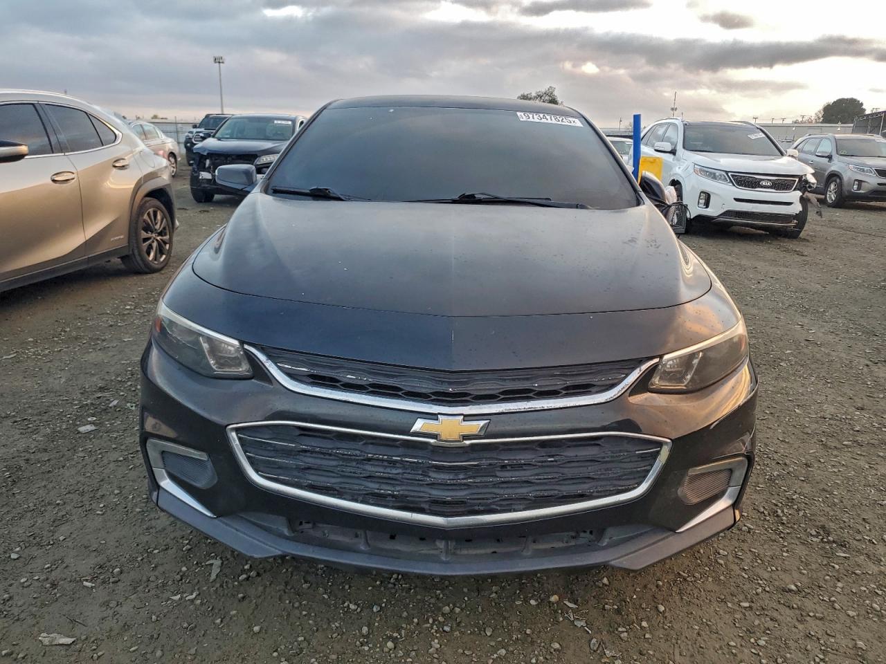 2017 CHEVROLET MALIBU LT photo 5