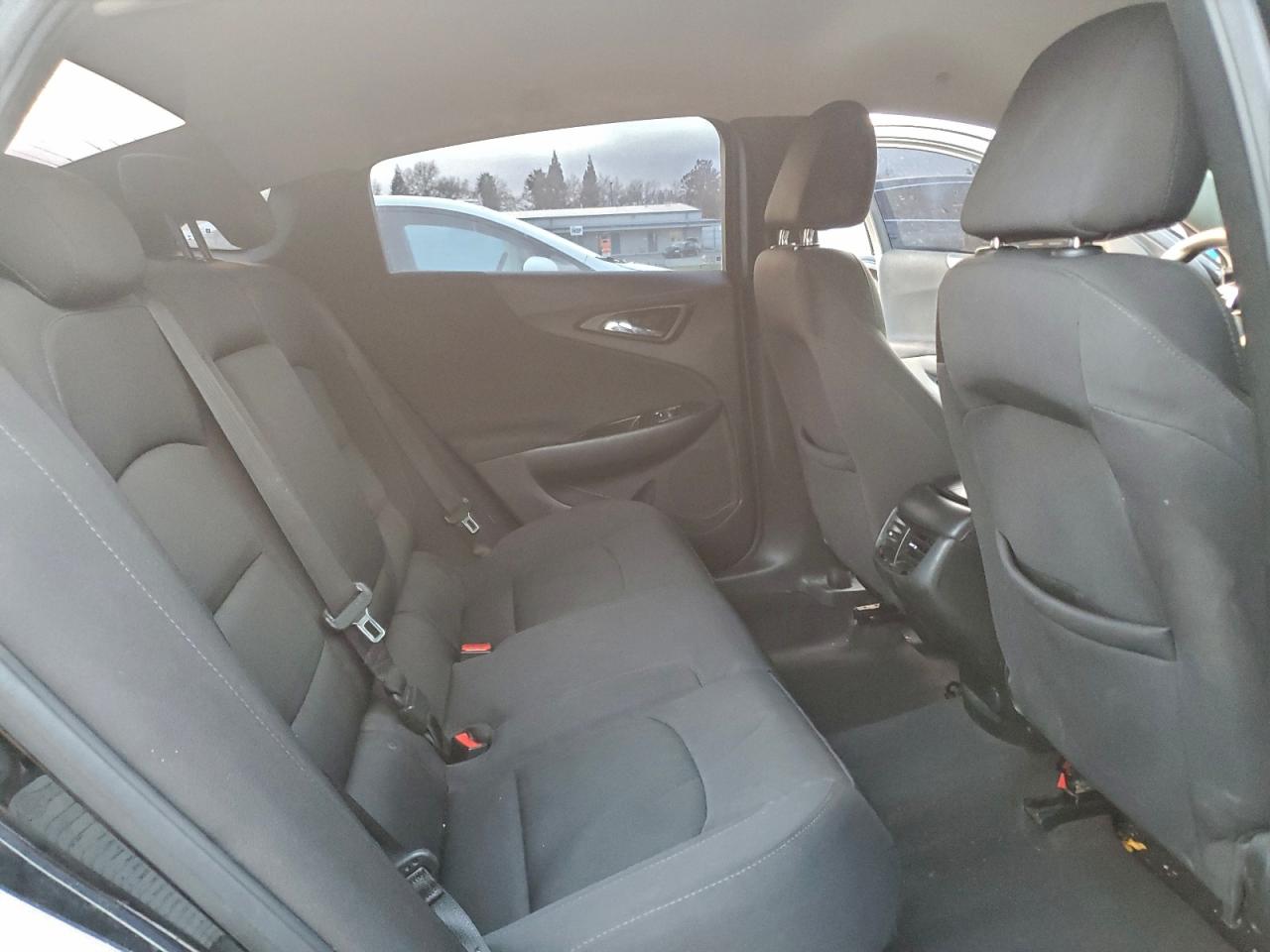 2017 CHEVROLET MALIBU LT photo 10