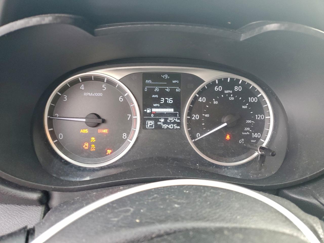2020 NISSAN VERSA S photo 9