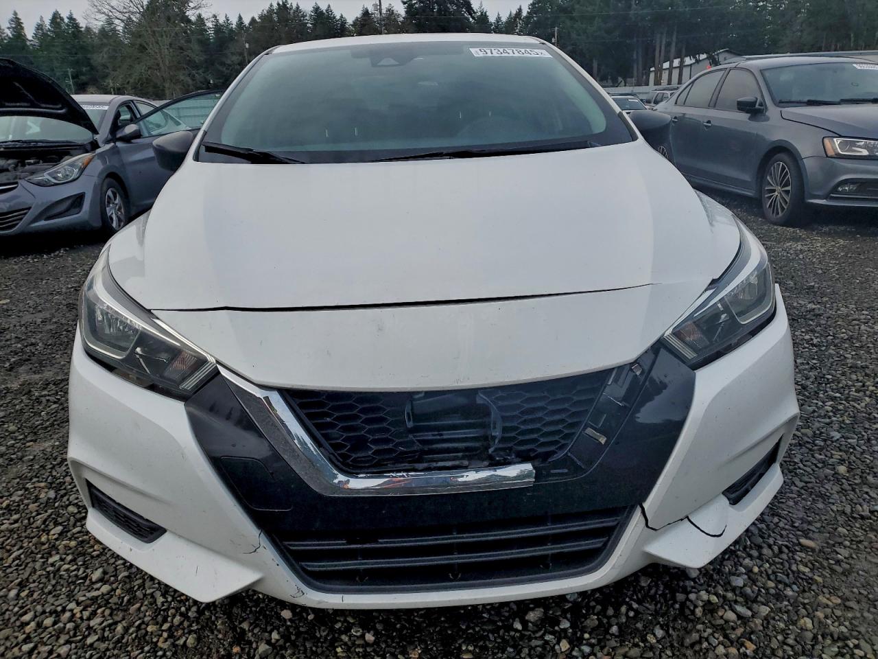 2020 NISSAN VERSA S photo 5