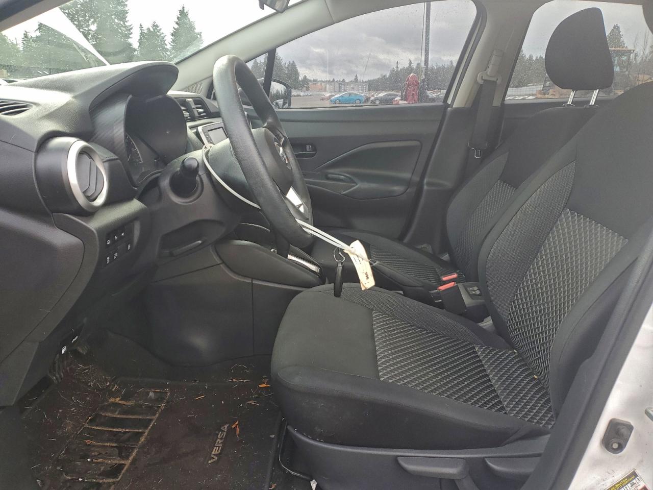 2020 NISSAN VERSA S photo 7