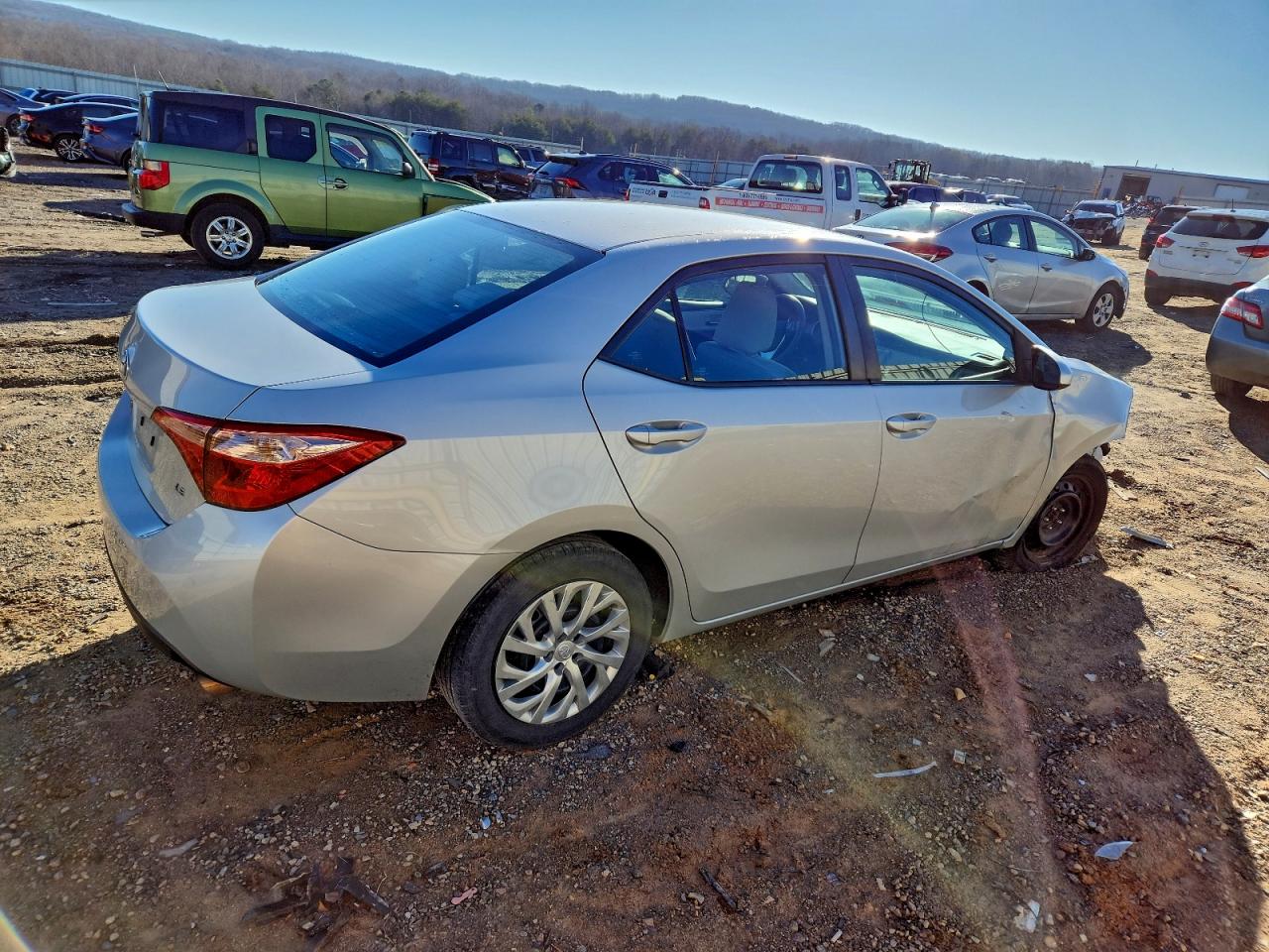 2019 TOYOTA COROLLA L photo 3
