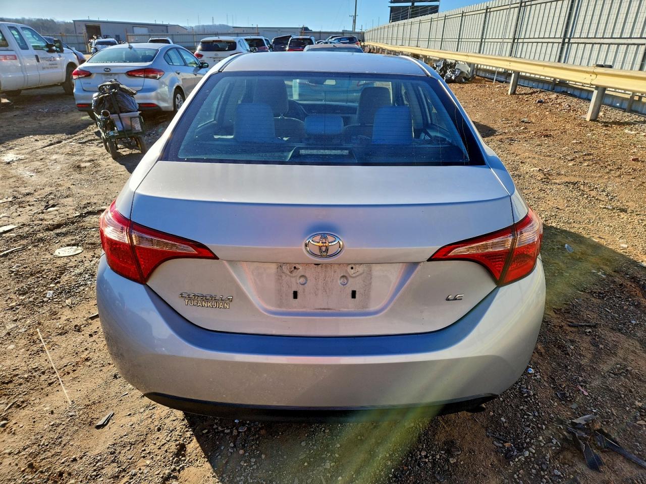 2019 TOYOTA COROLLA L photo 6
