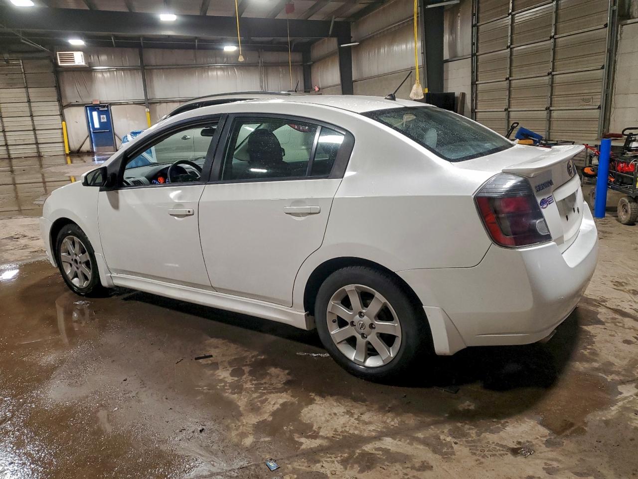 2011 NISSAN SENTRA 2.0 photo 2