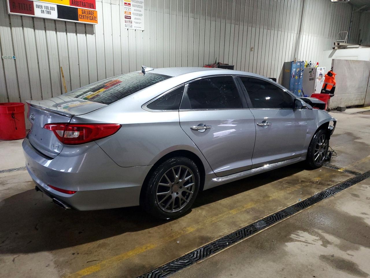 2015 HYUNDAI SONATA SPORT photo 3