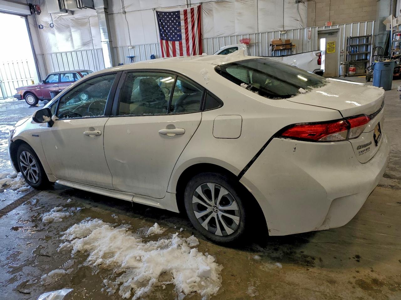2020 TOYOTA COROLLA LE photo 3