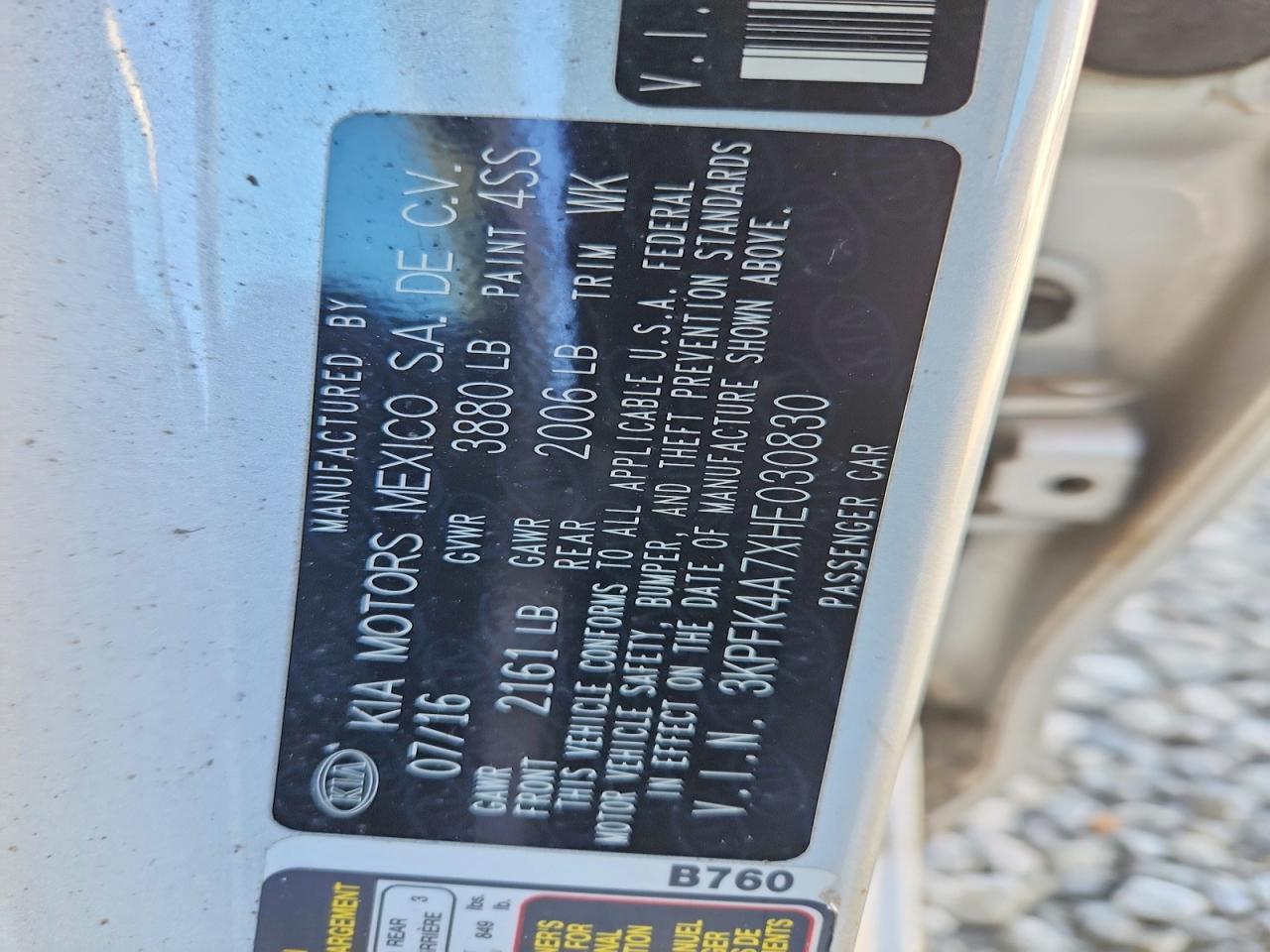 2017 KIA FORTE LX photo 45