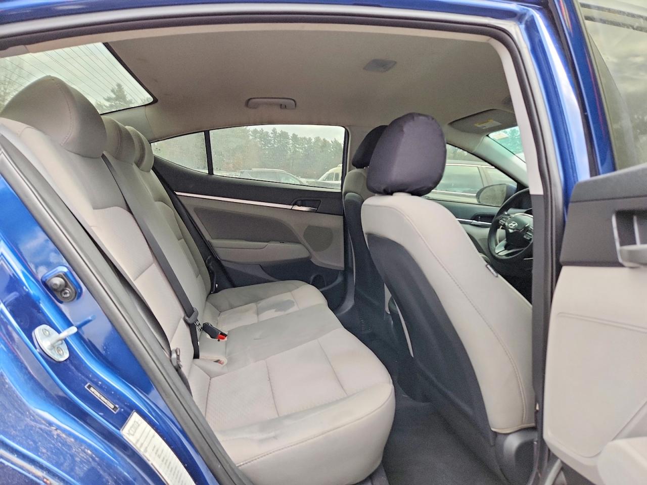 2019 HYUNDAI ELANTRA SEL photo 28