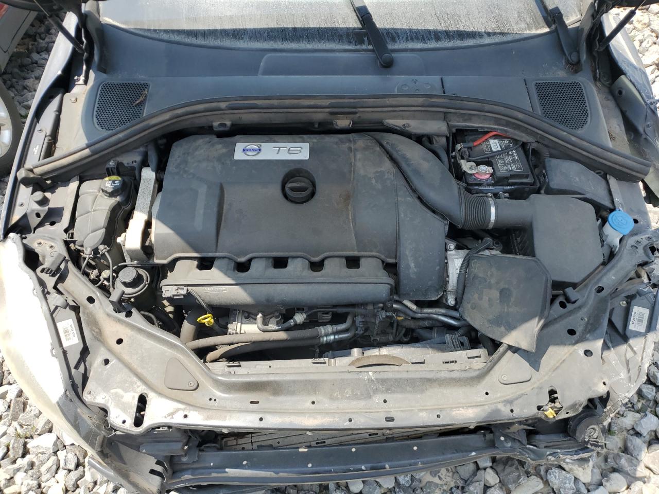 2016 VOLVO XC60 T6 PREMIER photo 34