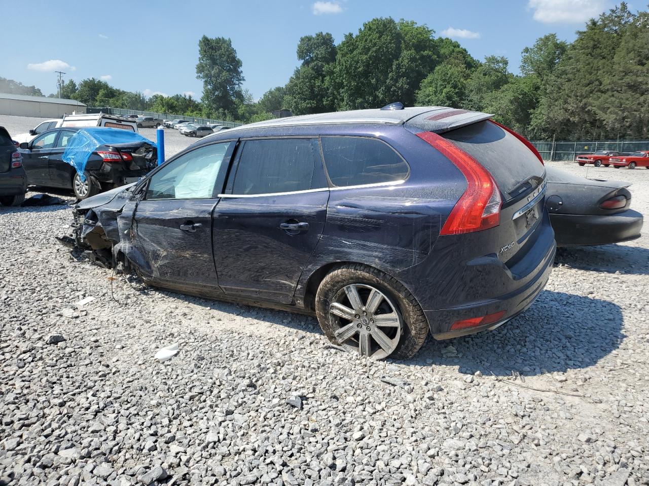 2016 VOLVO XC60 T6 PREMIER photo 4