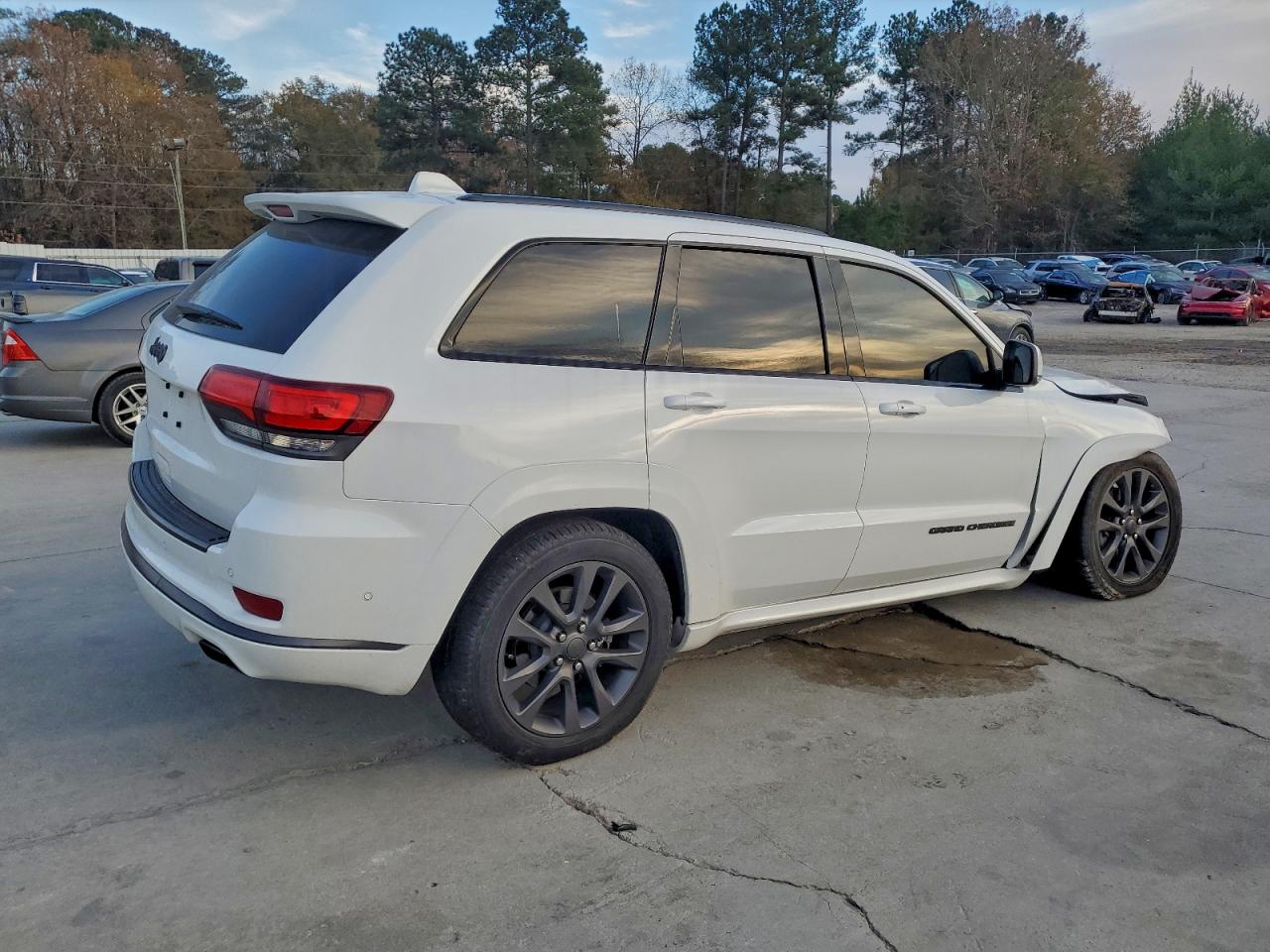2018 JEEP GRAND CHEROKEE OVERLAND photo 3