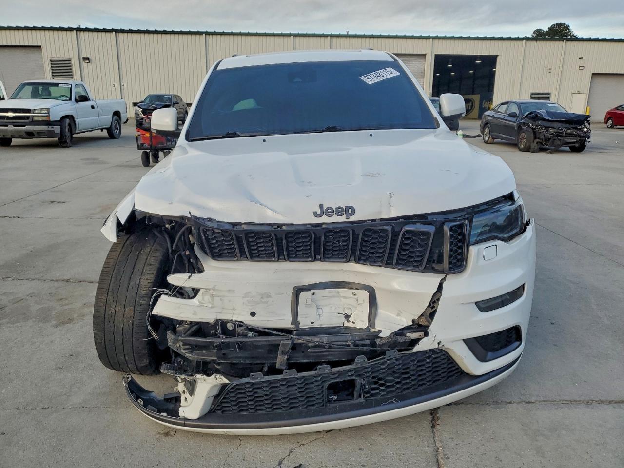 2018 JEEP GRAND CHEROKEE OVERLAND photo 5