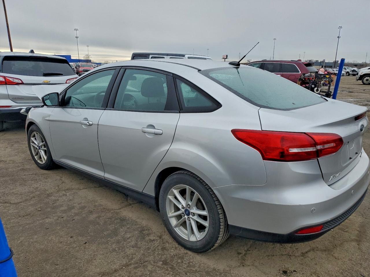 2015 FORD FOCUS SE photo 3