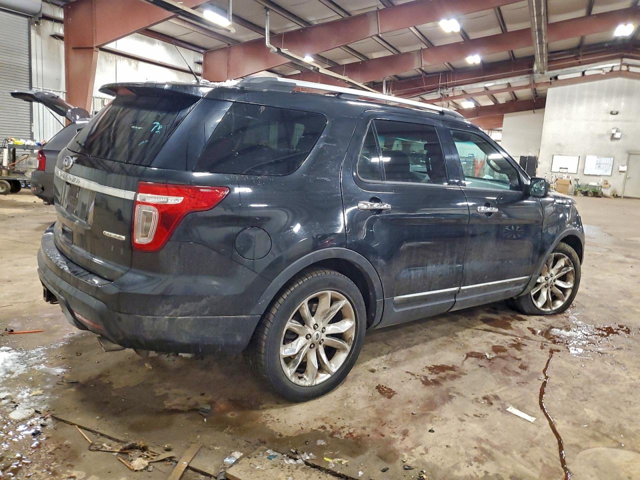 2014 FORD EXPLORER XLT photo 3