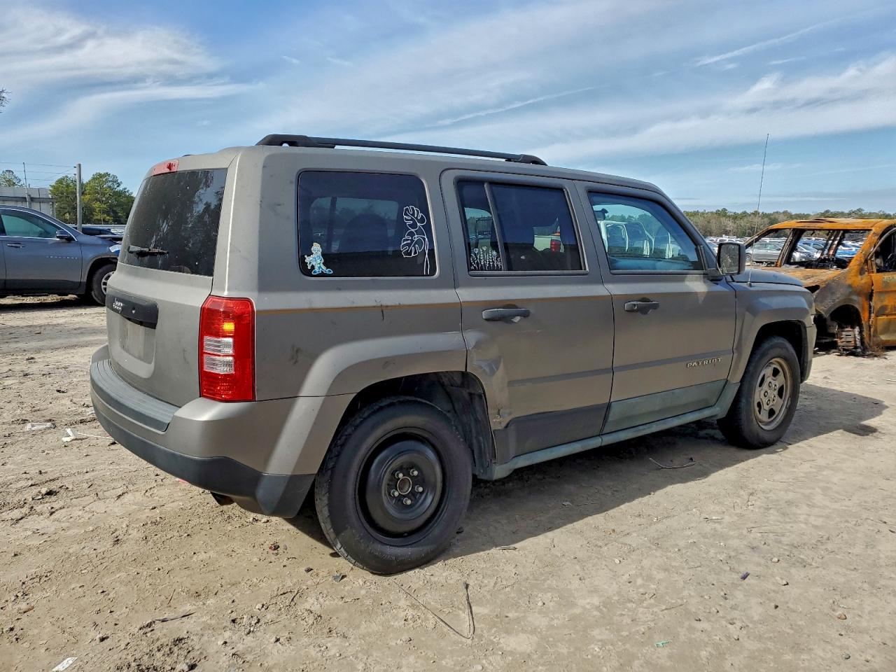 2012 JEEP PATRIOT SPORT photo 5