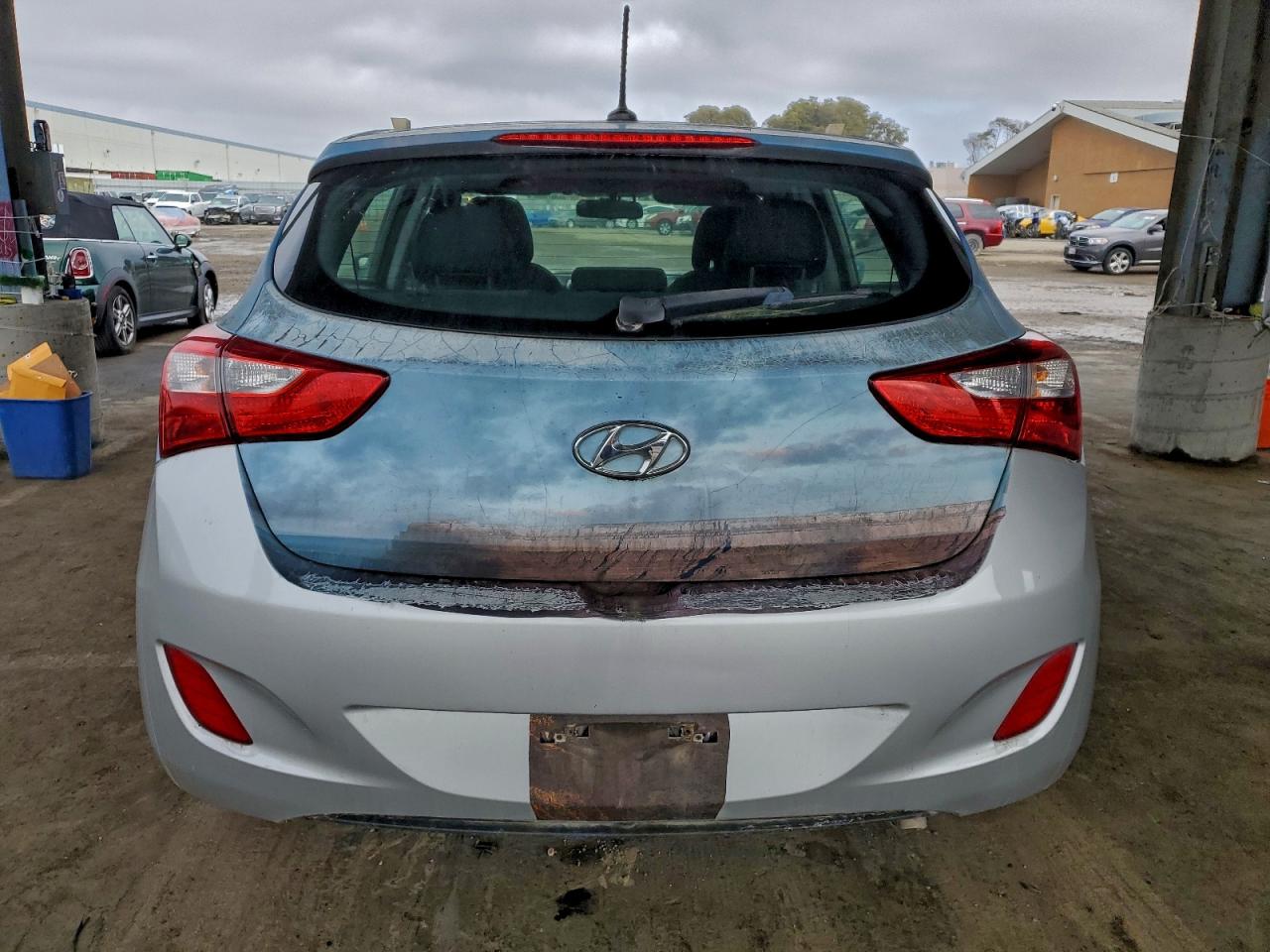 2016 HYUNDAI ELANTRA GT photo 11